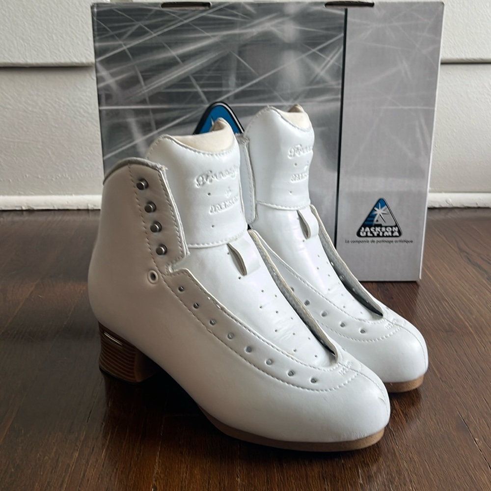 Jackson Fusion Freestyle Ice Skates, boots only, blades not included, 8 Wide
